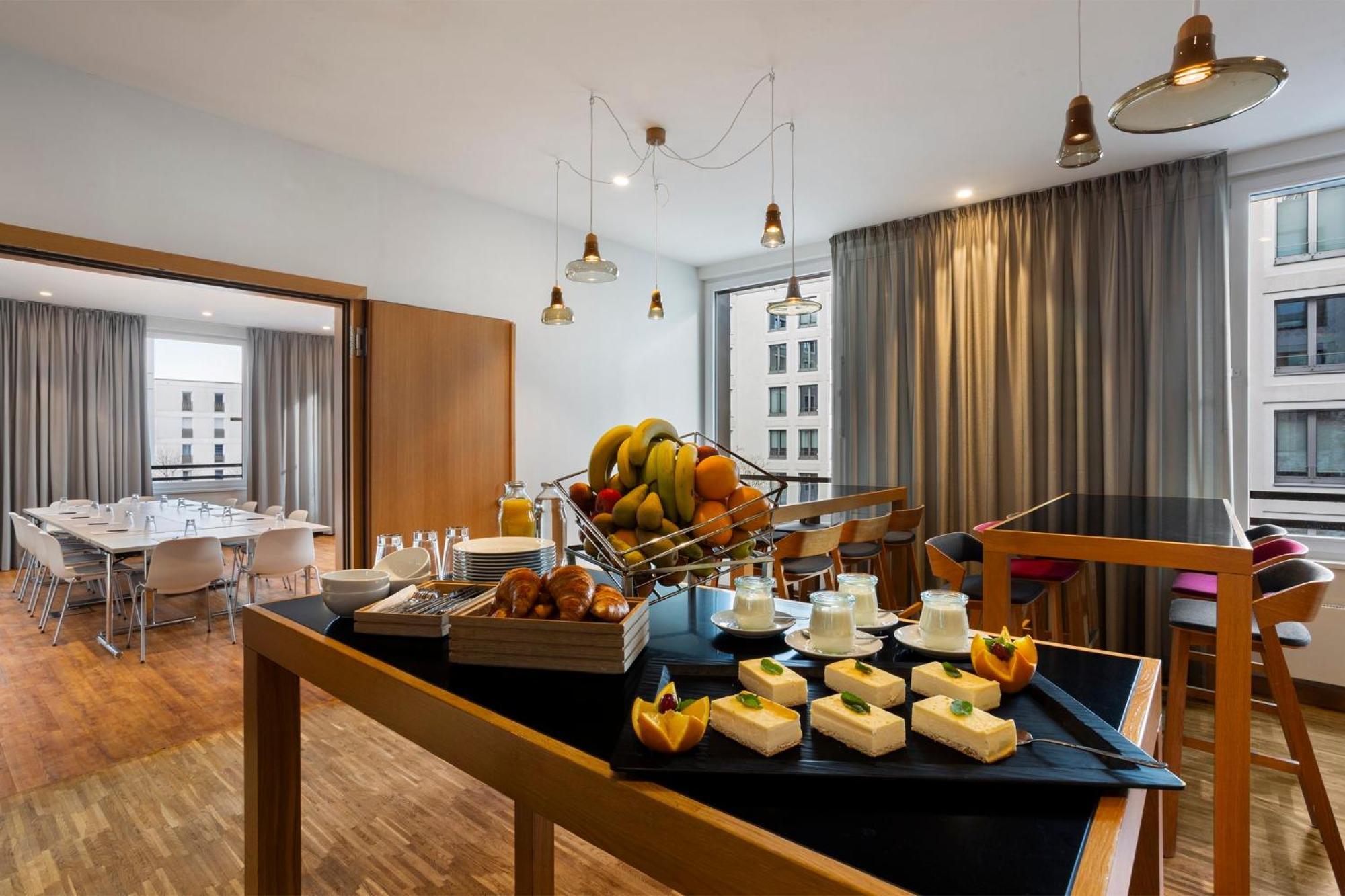 Hotel Express West