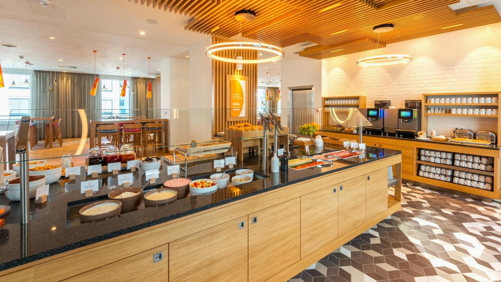 Hotel Express West 3*
