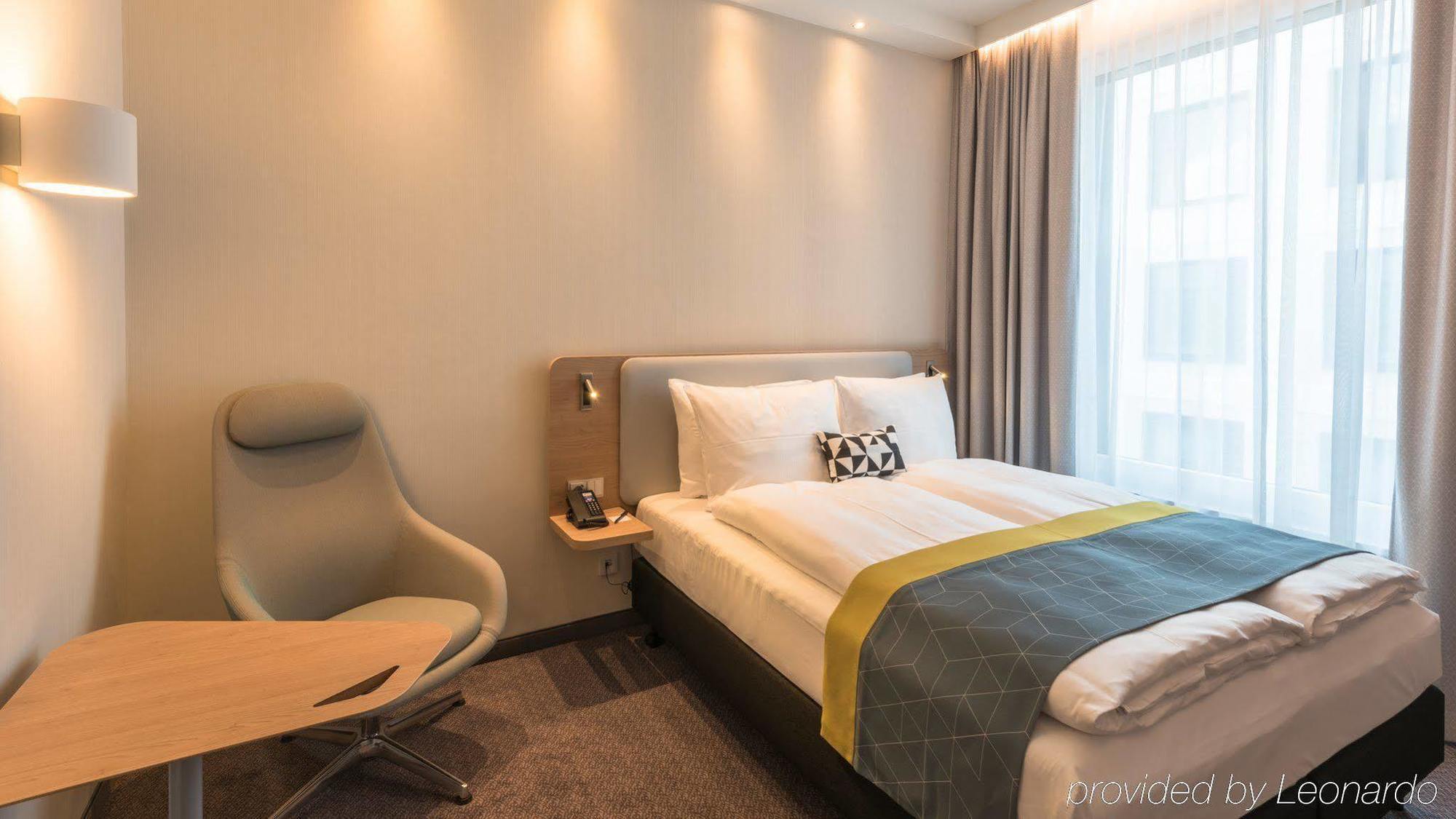 Hotel Express West 3*